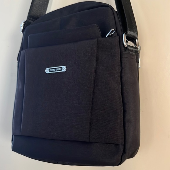 Guang Shi Da nylon crossbody pouch - Picture 7 of 8